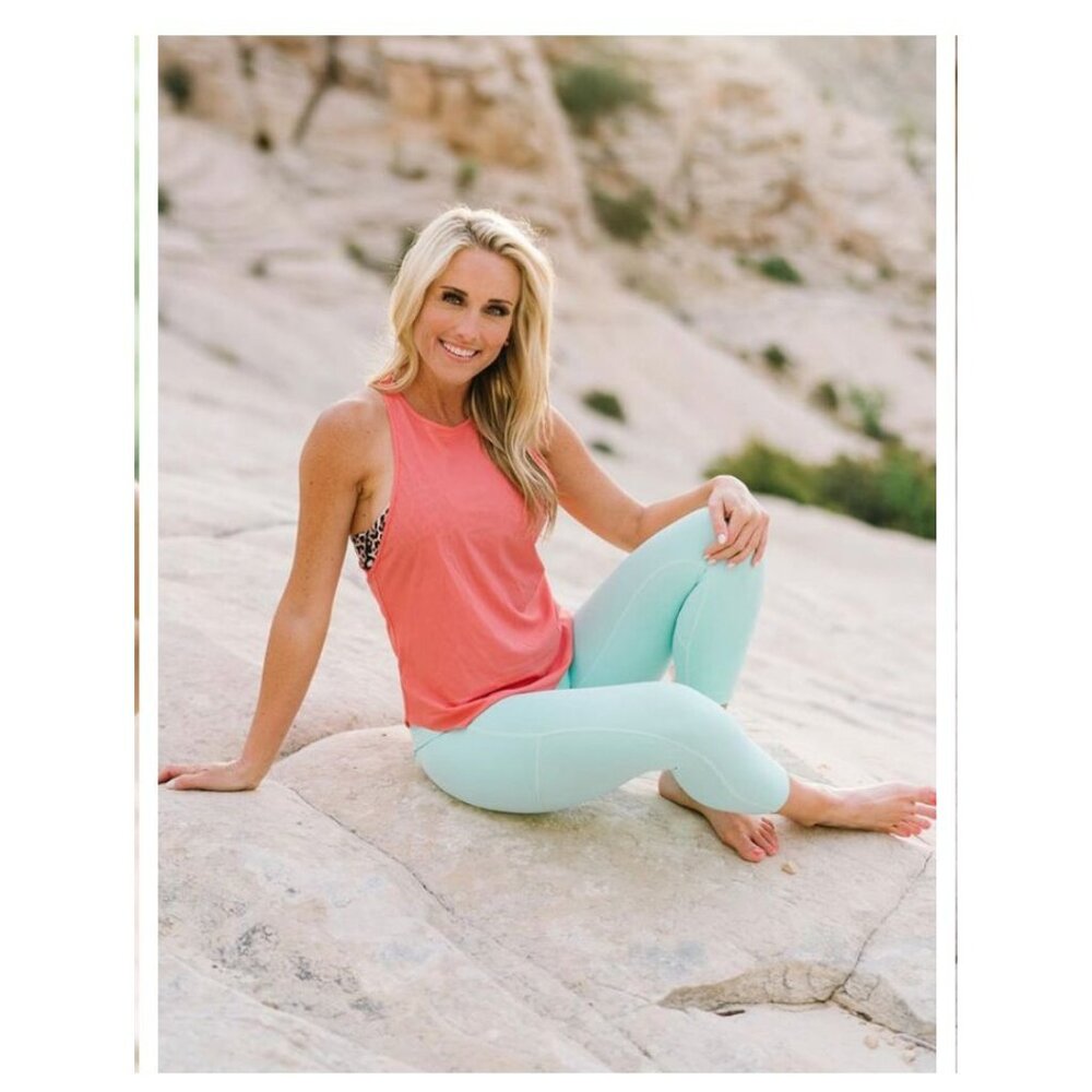 NWT Zyia Coral Double Racer Tank Size Medium